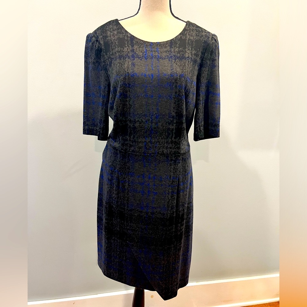 Super comfortable Betsey Johnson dress great transitional office to evening look